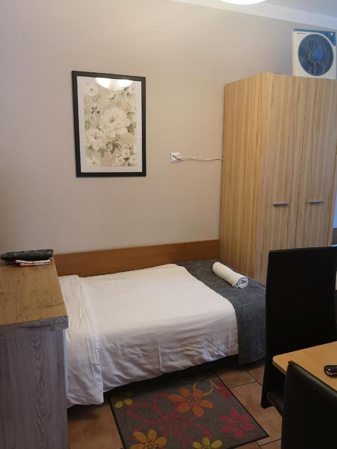 Apartamenty Jaskinia Solna Ruda Slaska Eksteriør billede
